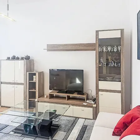 Center View By Interhome Apartment *